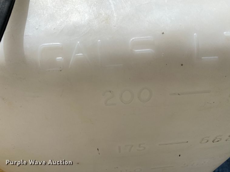 image for item DN8234 Melroe 230  sprayer