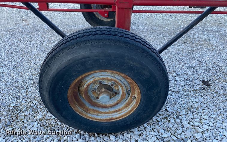 image for item DN8235 Hiebert & Sons 3130  header trailer