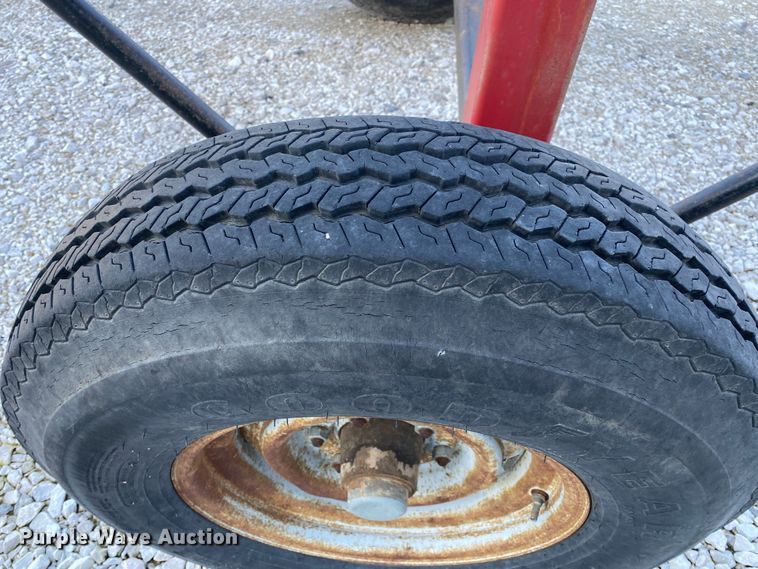 image for item DN8235 Hiebert & Sons 3130  header trailer