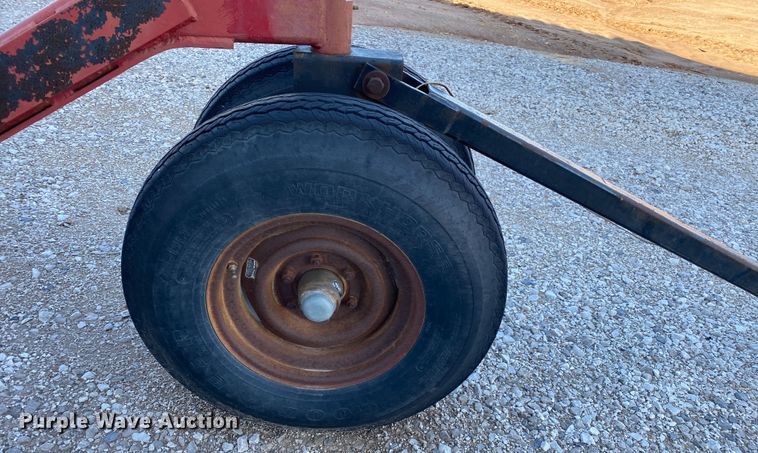 image for item DN8235 Hiebert & Sons 3130  header trailer