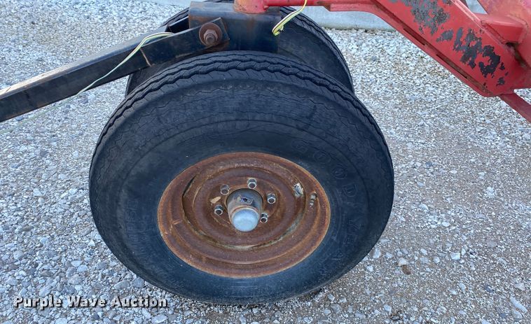 image for item DN8235 Hiebert & Sons 3130  header trailer