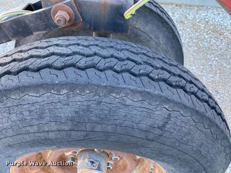 image for item DN8235 Hiebert & Sons 3130  header trailer