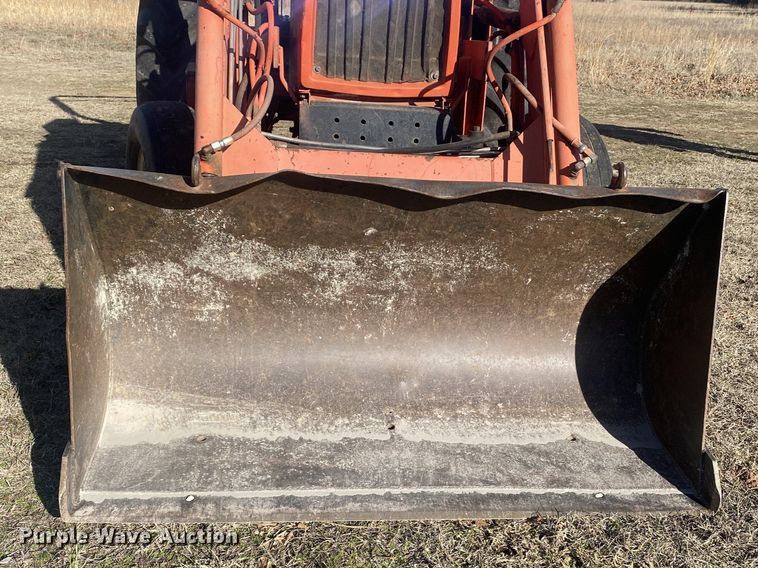 image for item DN8238 1984 Allis Chalmers 6140  tractor