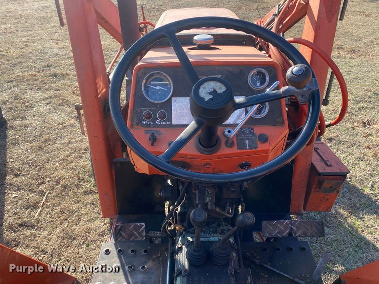image for item DN8238 1984 Allis Chalmers 6140  tractor