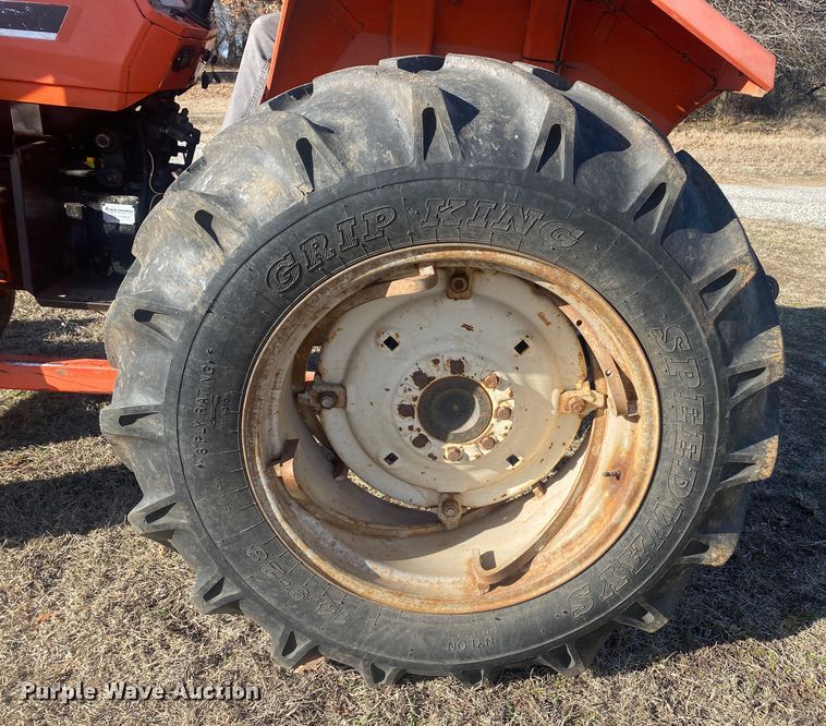 image for item DN8238 1984 Allis Chalmers 6140  tractor