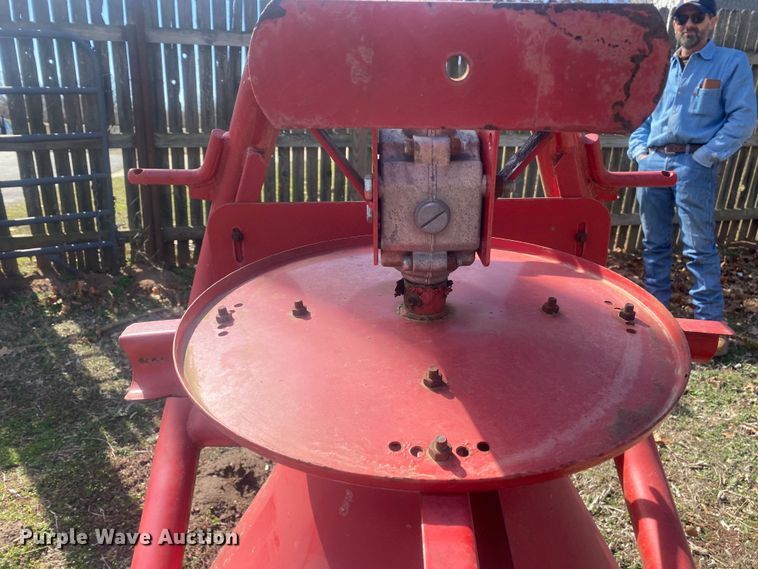 image for item DN8239 Spreader