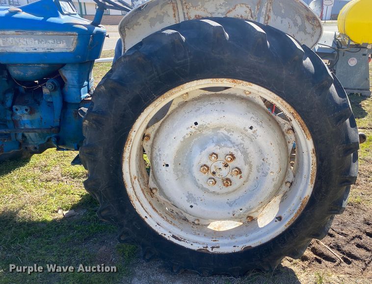 image for item DN8247 Ford Major  tractor
