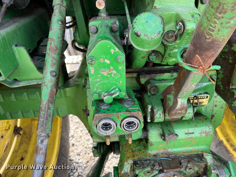 image for item DO2177 1977 John Deere 4430  tractor