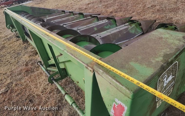 image for item DO3708 John Deere 853  all-crop head