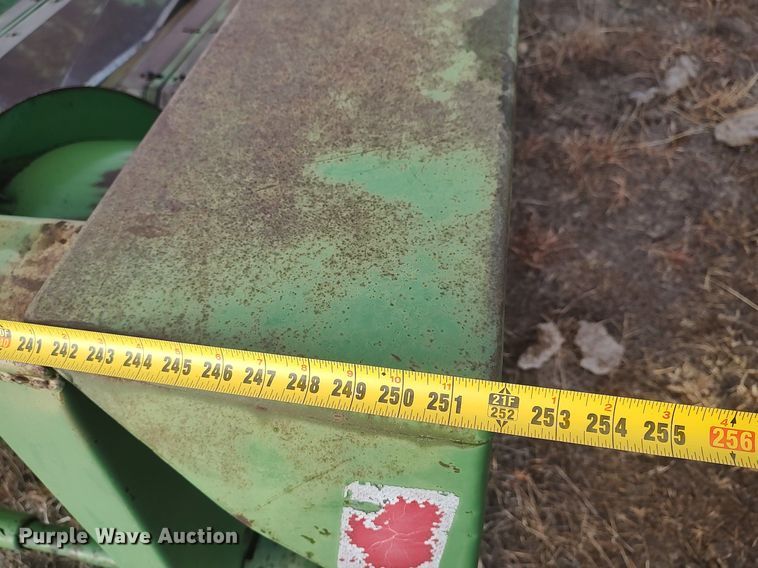 image for item DO3708 John Deere 853  all-crop head
