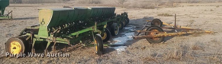 image for item DO3756 John Deere LZ-B  hoe grain drill