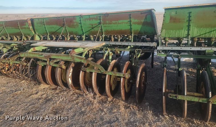 image for item DO3756 John Deere LZ-B  hoe grain drill