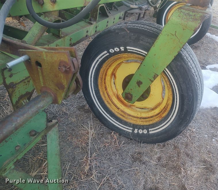 image for item DO3756 John Deere LZ-B  hoe grain drill