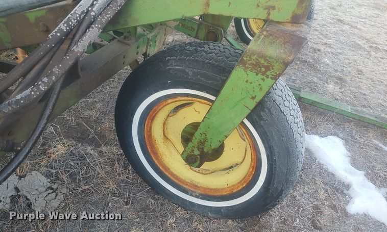 image for item DO3756 John Deere LZ-B  hoe grain drill