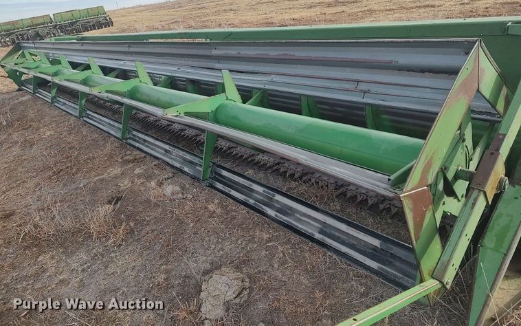 image for item DO3757 John Deere 230  rigid head