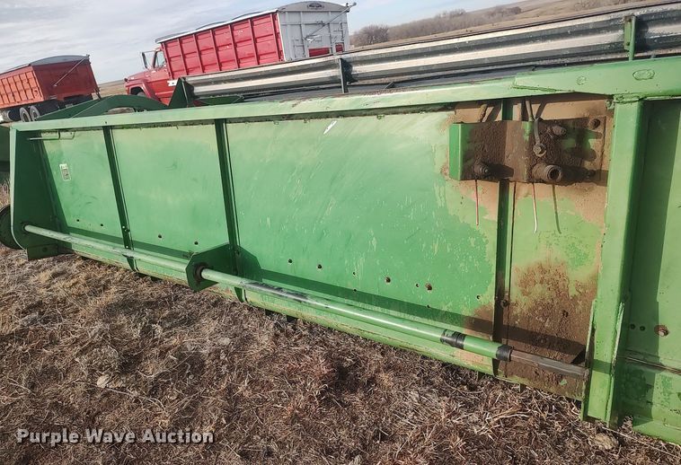 image for item DO3757 John Deere 230  rigid head