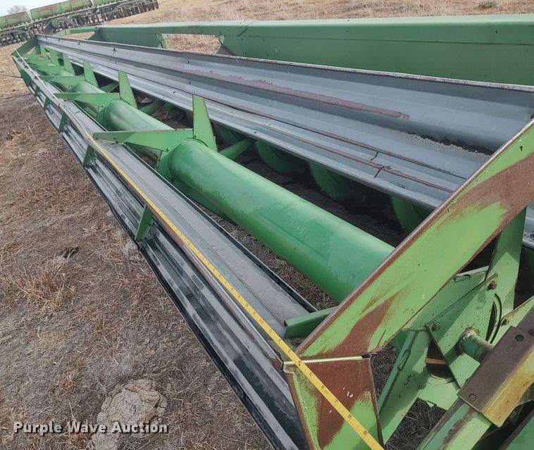 image for item DO3757 John Deere 230  rigid head