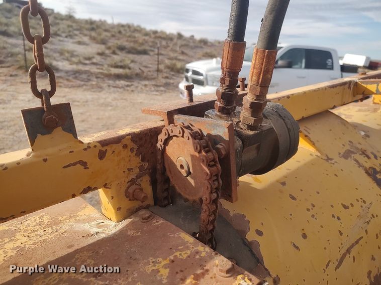 image for item DO3758 Feed bunk sweeper