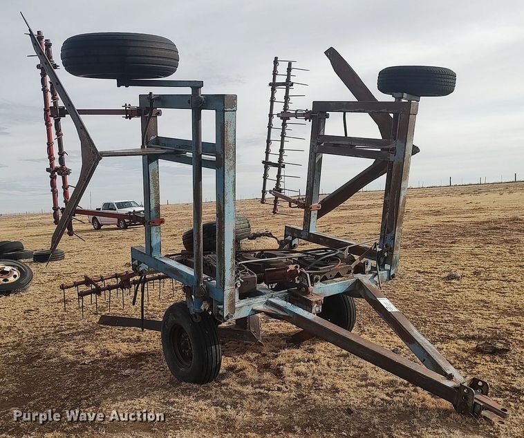 image for item DO3760 Tri-Flex S777  Stubble Mulcher sweep plow