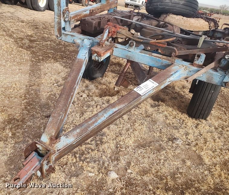 image for item DO3760 Tri-Flex S777  Stubble Mulcher sweep plow