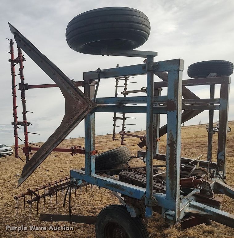 image for item DO3760 Tri-Flex S777  Stubble Mulcher sweep plow