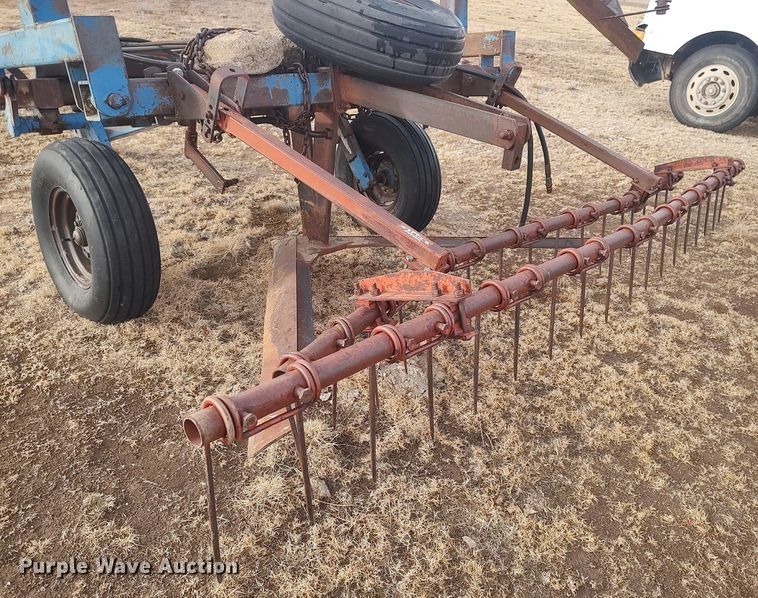 image for item DO3760 Tri-Flex S777  Stubble Mulcher sweep plow