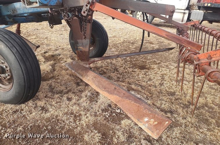 image for item DO3760 Tri-Flex S777  Stubble Mulcher sweep plow
