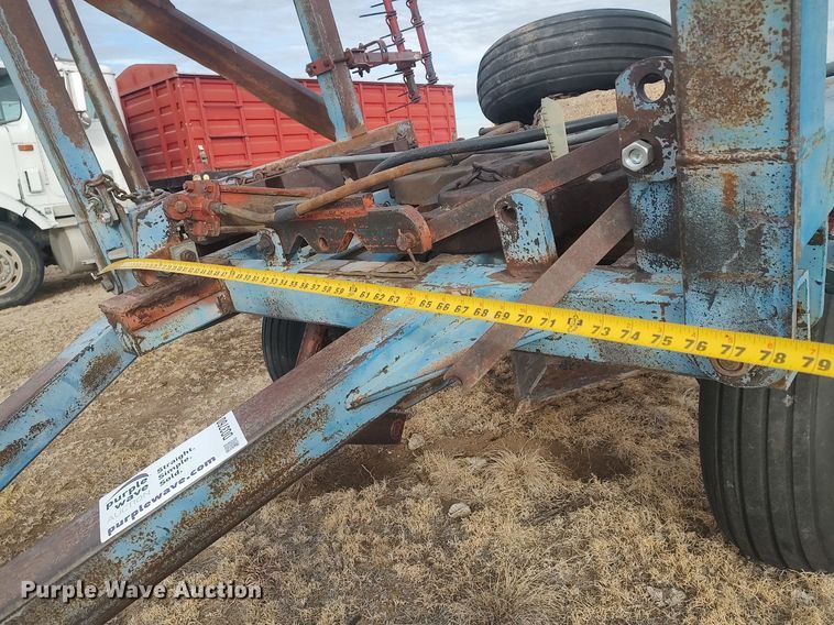 image for item DO3760 Tri-Flex S777  Stubble Mulcher sweep plow