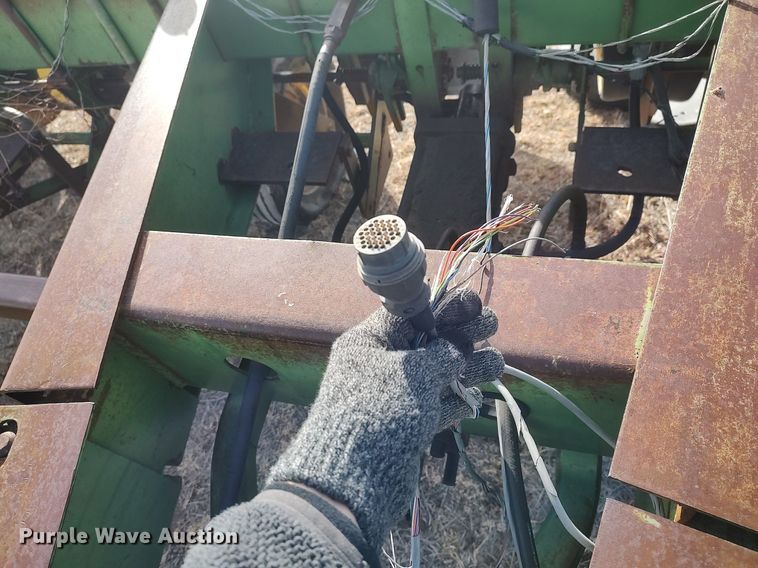 image for item DO3761 John Deere 7000  planter
