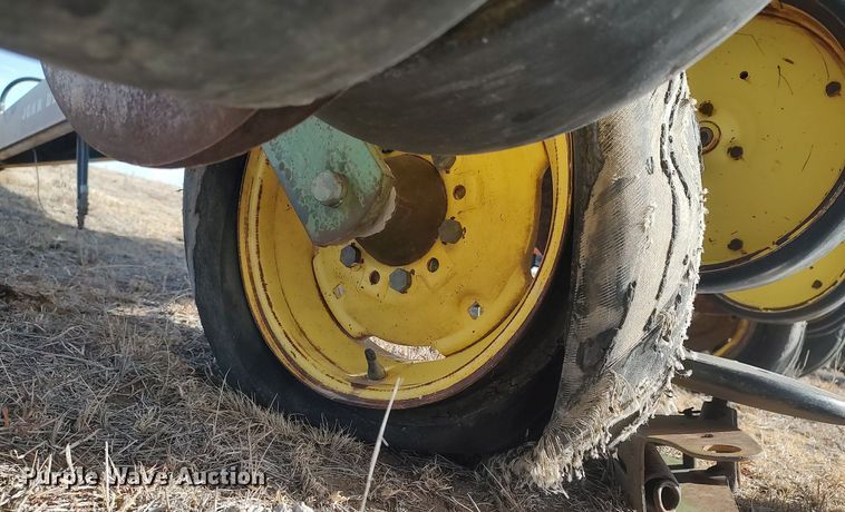 image for item DO3761 John Deere 7000  planter
