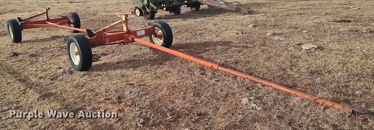 image for item DO3763 United Farm Tools 6T  header trailer