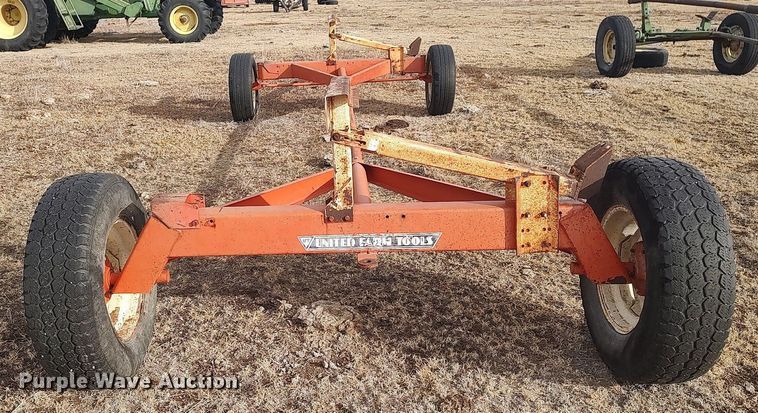 image for item DO3763 United Farm Tools 6T  header trailer