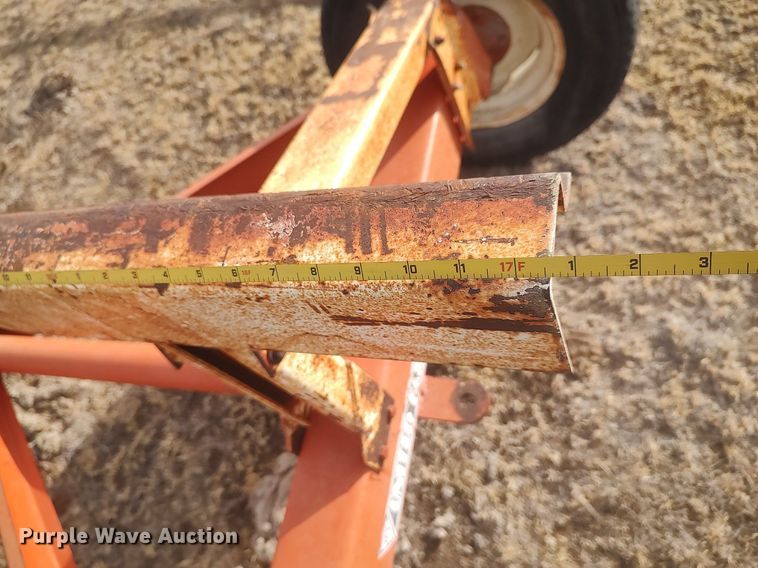 image for item DO3763 United Farm Tools 6T  header trailer