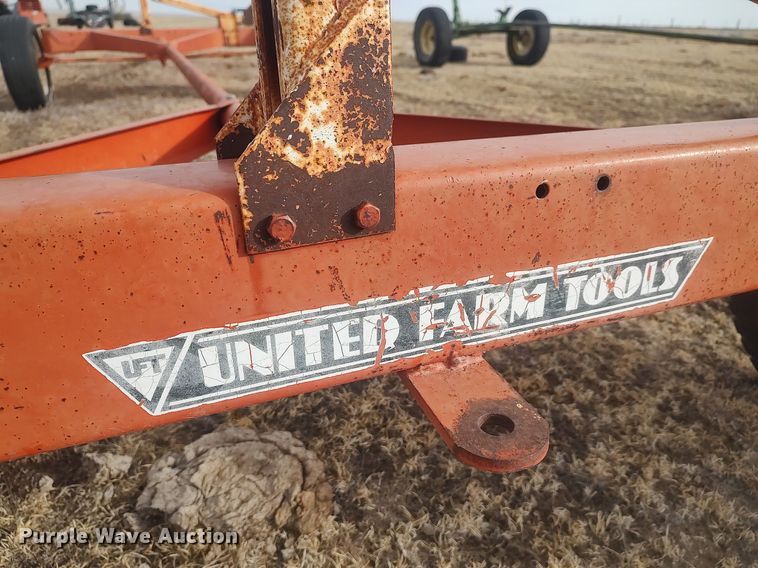 image for item DO3763 United Farm Tools 6T  header trailer