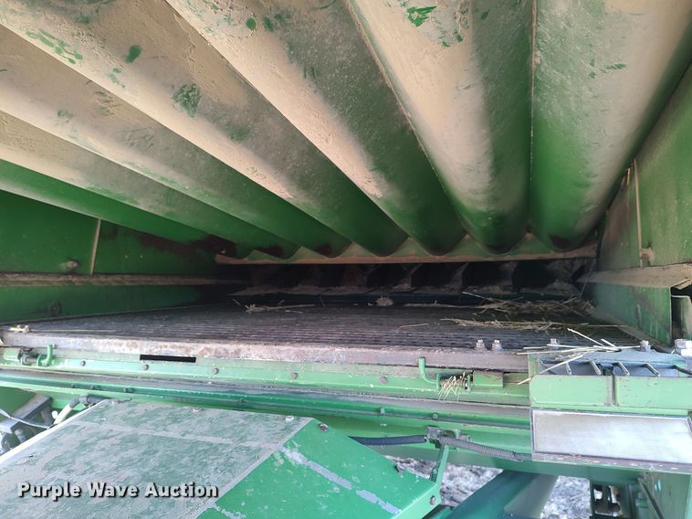 image for item DO3764 1987 John Deere 8820 Titan II  combine