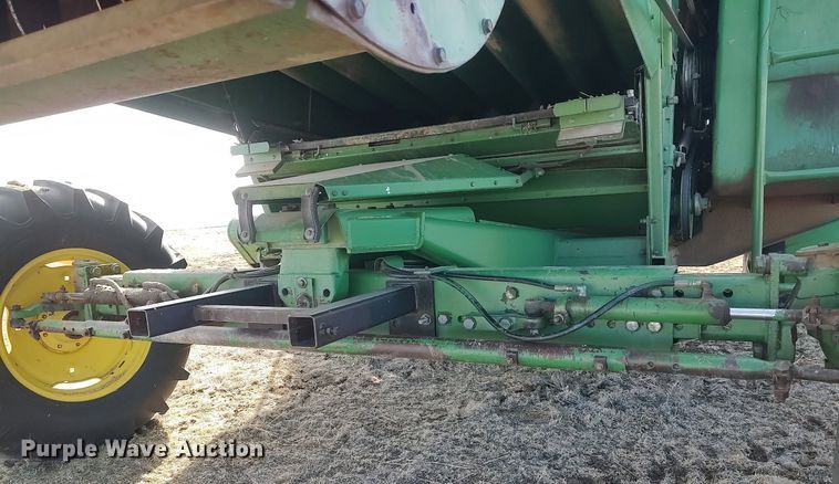 image for item DO3764 1987 John Deere 8820 Titan II  combine