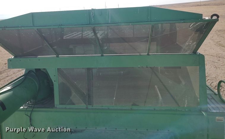 image for item DO3764 1987 John Deere 8820 Titan II  combine