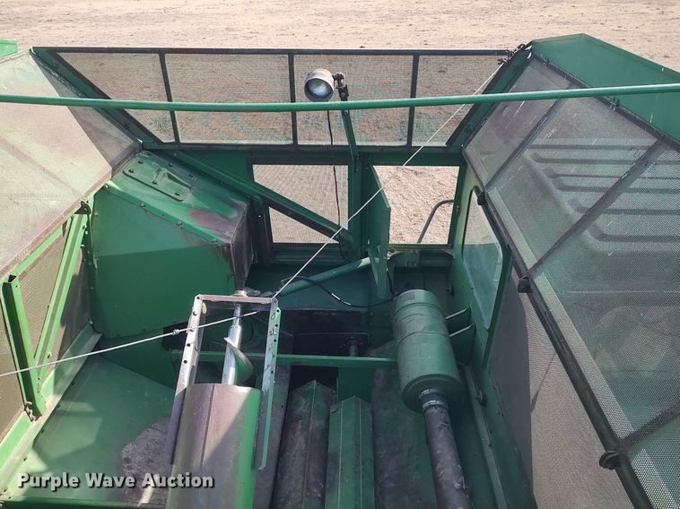 image for item DO3764 1987 John Deere 8820 Titan II  combine