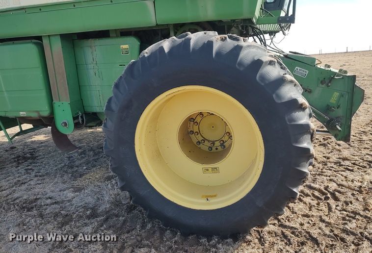 image for item DO3764 1987 John Deere 8820 Titan II  combine