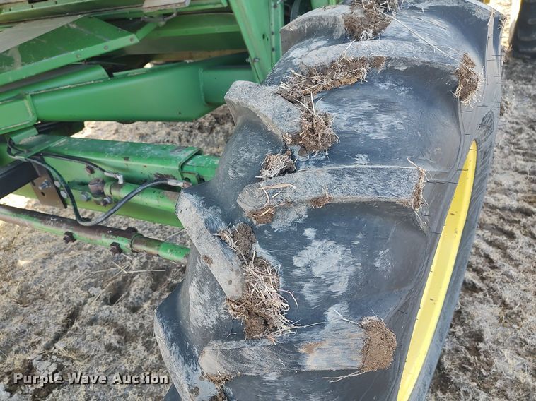 image for item DO3764 1987 John Deere 8820 Titan II  combine