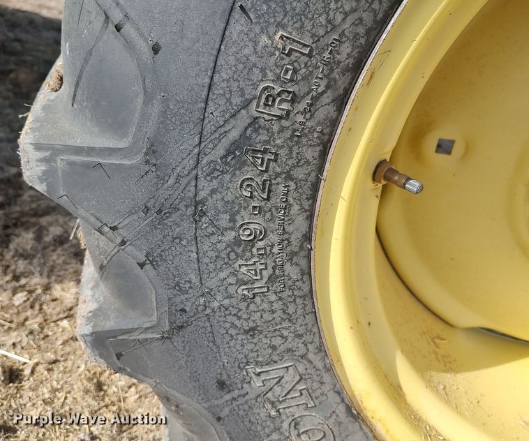 image for item DO3764 1987 John Deere 8820 Titan II  combine