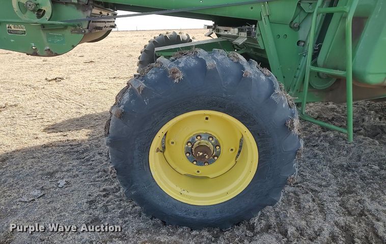 image for item DO3764 1987 John Deere 8820 Titan II  combine