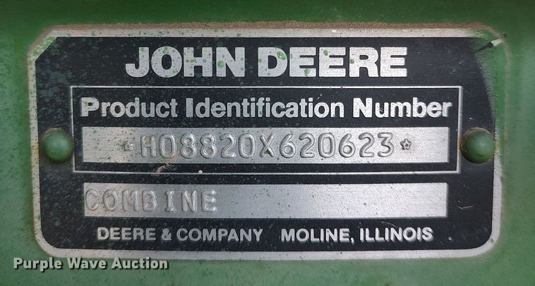 image for item DO3764 1987 John Deere 8820 Titan II  combine