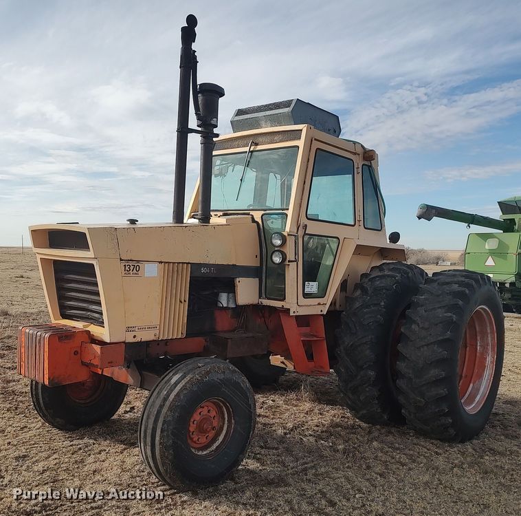 image for item DO3765 Case 1370  Agri-King tractor