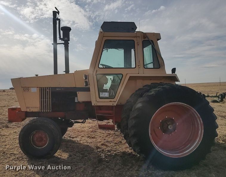 image for item DO3765 Case 1370  Agri-King tractor