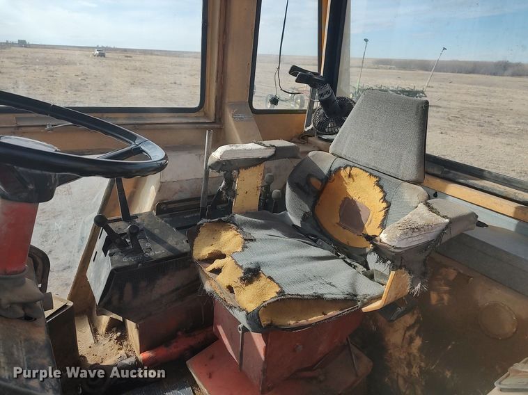 image for item DO3765 Case 1370  Agri-King tractor