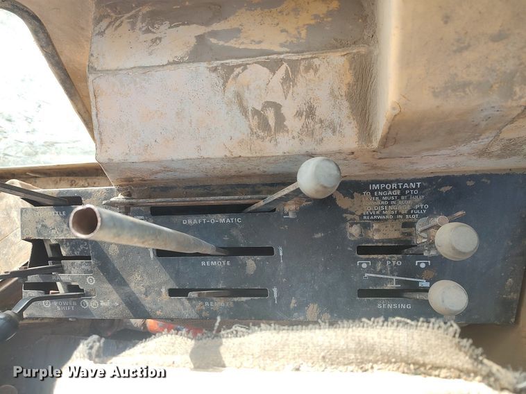 image for item DO3765 Case 1370  Agri-King tractor