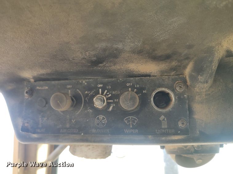 image for item DO3765 Case 1370  Agri-King tractor