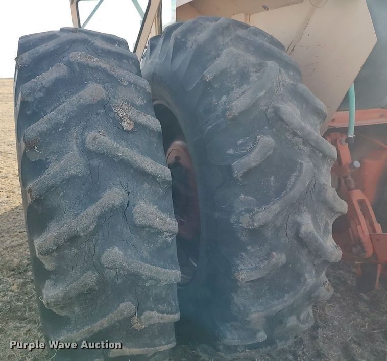 image for item DO3765 Case 1370  Agri-King tractor