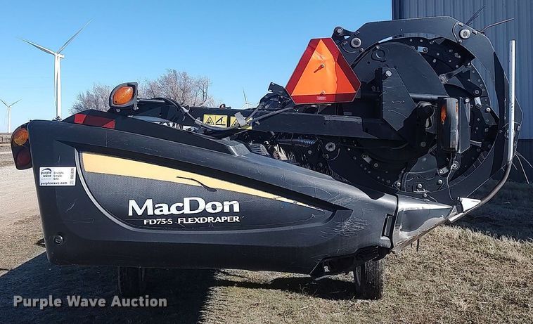 image for item DO3820 2013 MacDon FD75  flex head